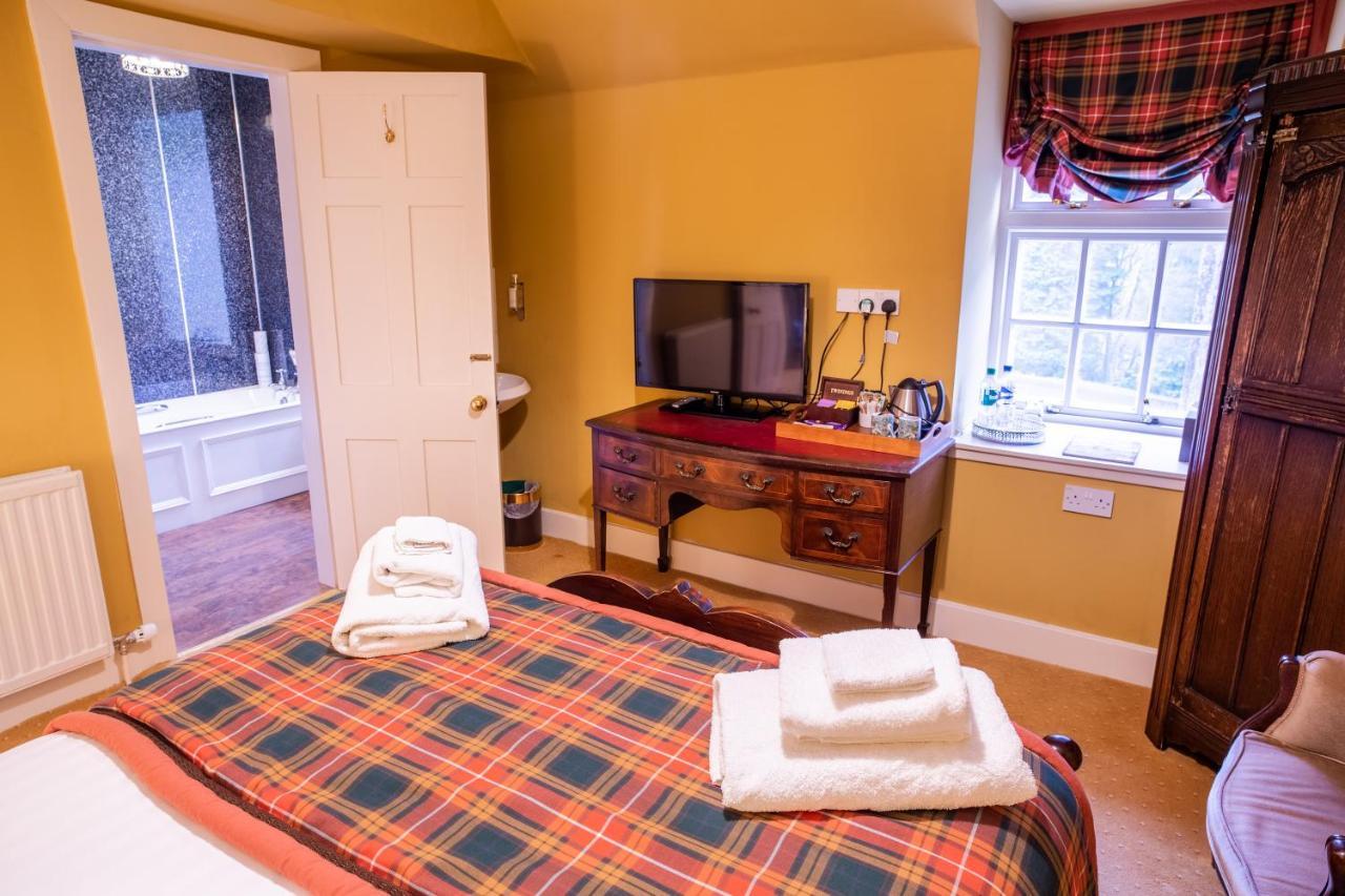 Dalmunzie Castle Hotel Spittal of Glenshee Экстерьер фото