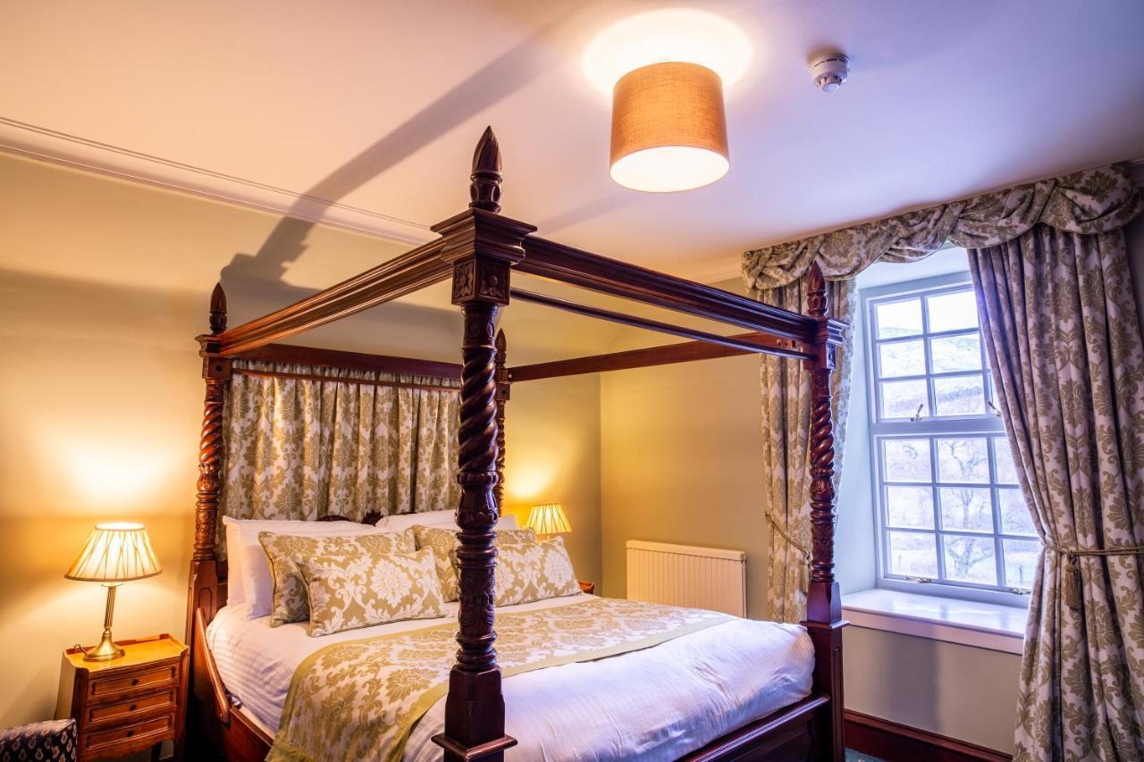 Dalmunzie Castle Hotel Spittal of Glenshee Экстерьер фото