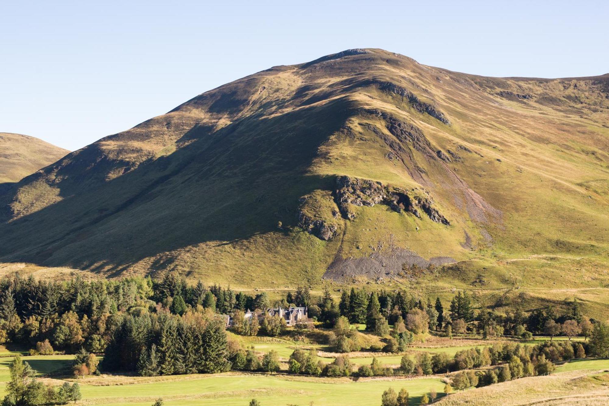 Dalmunzie Castle Hotel Spittal of Glenshee Экстерьер фото