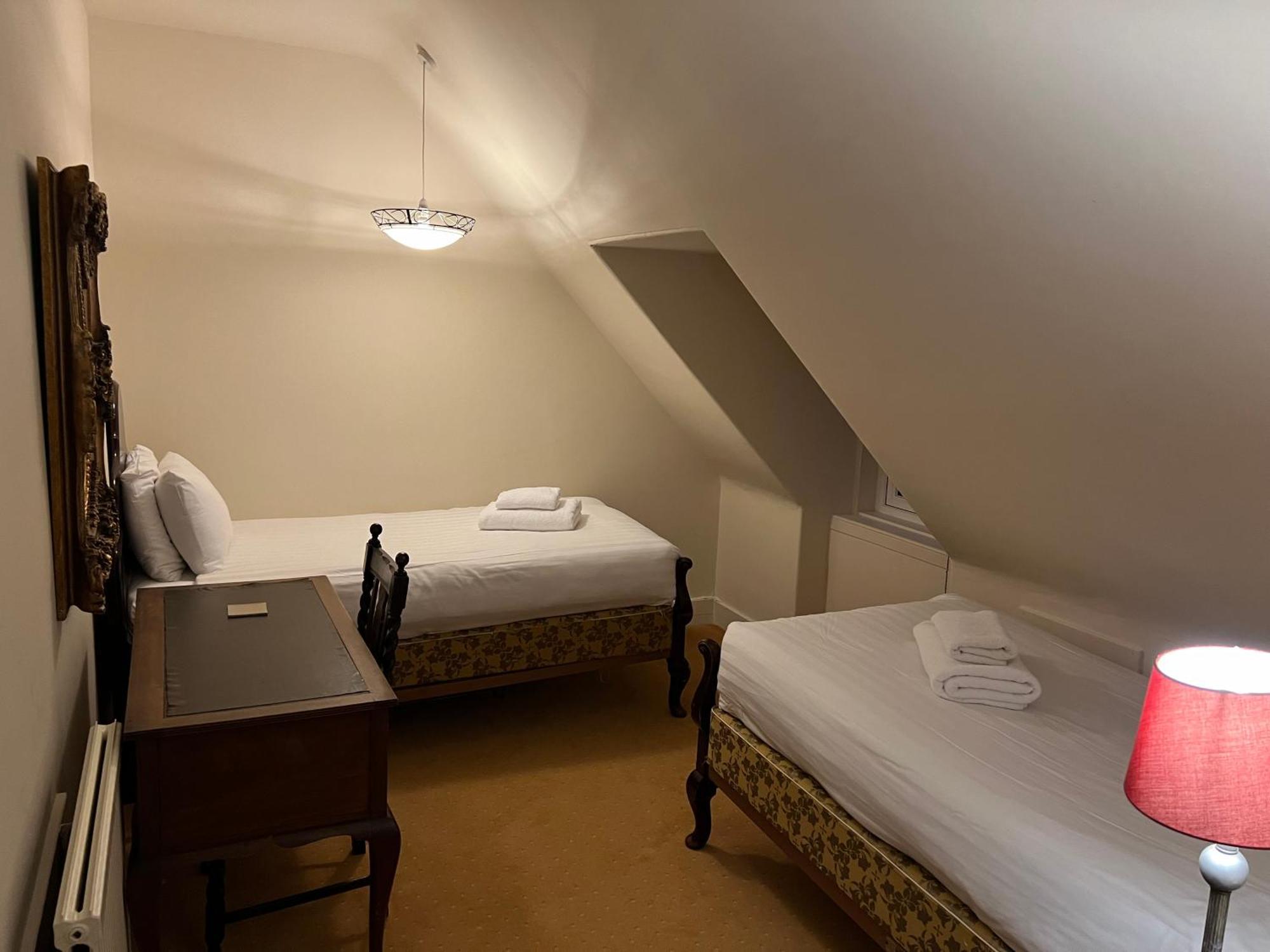 Dalmunzie Castle Hotel Spittal of Glenshee Экстерьер фото